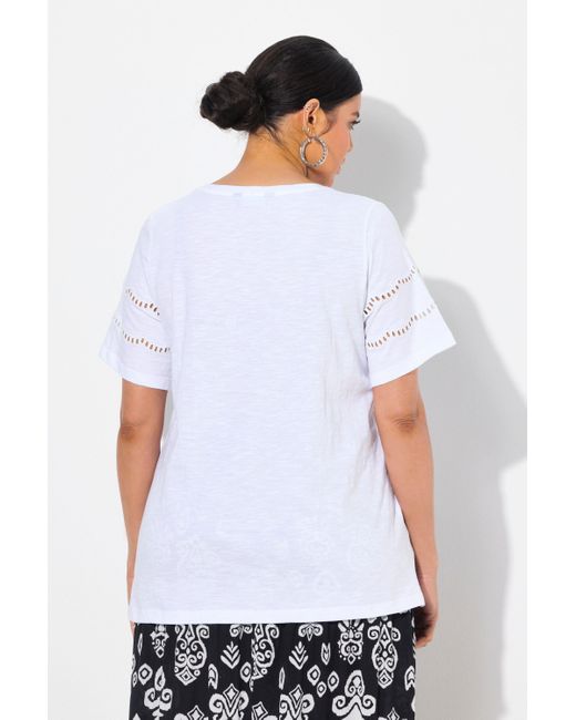Ulla Popken White T-Shirt Lochstickerei A-Linie V-Ausschnitt