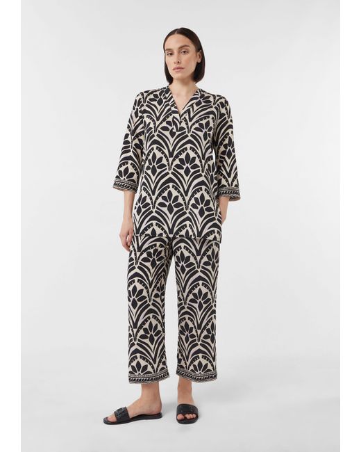 comma casual identity White 3/4-Arm-Shirt Lange Bluse mit V-Ausschnitt und All-over-Print