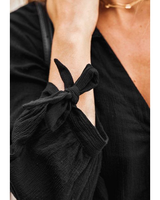 CUPSHE Black Smokkleid Reine Baumwolle Seersucker Mini Cover-Up-Kleid Aufgesetzte Brusttasche