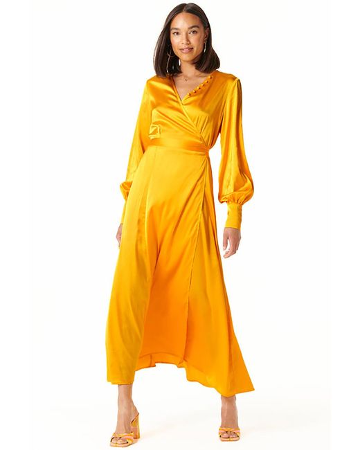 goth outfits with blue jeans