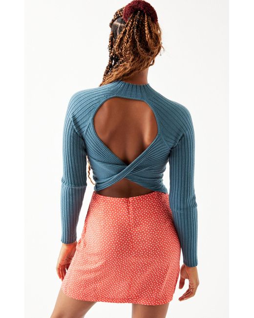 Download Kendall + Kylie Twist Back Mock Neck Top in Blue - Lyst