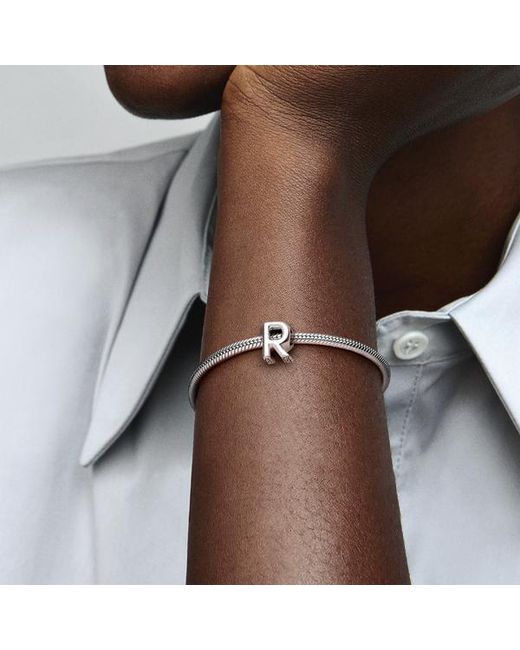 Pandora Letter R Alfabetbedel in het Black