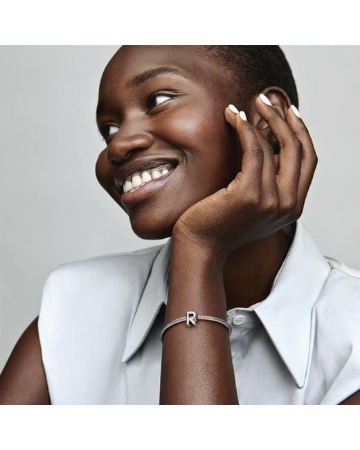 Pandora Letter R Alfabetbedel in het Black