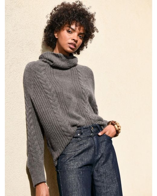 include Gray Rollkragen-pullover