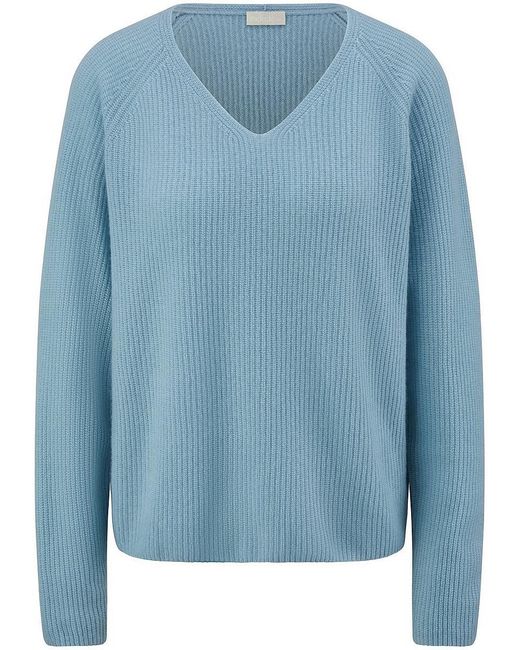 include Blue V-Pullover
