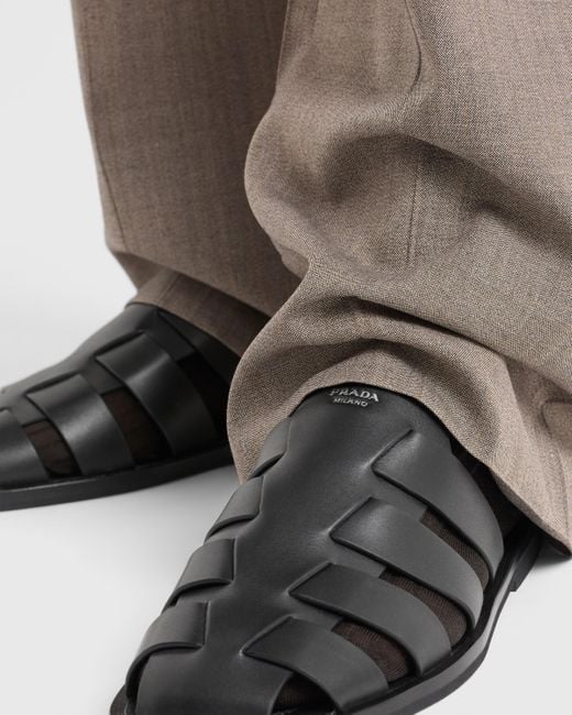 Sabot A Gabbia di Prada in Black da Uomo