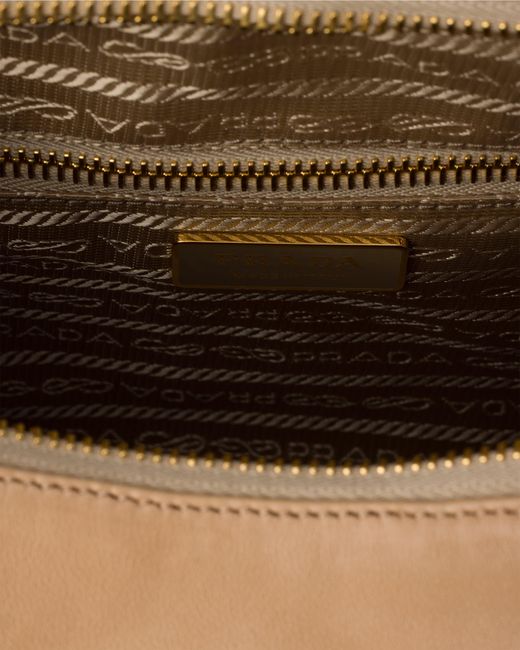 Borsa Explore Large di Prada in Natural