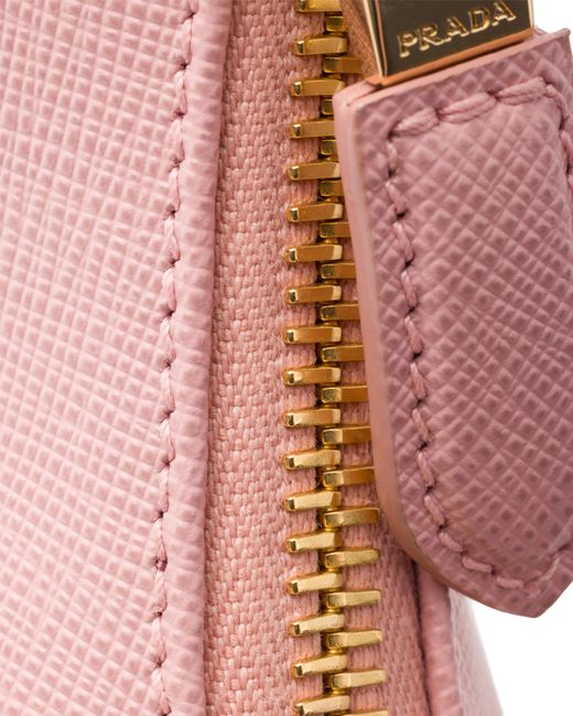 Mini Borsa Re-Edition 2005 di Prada in Pink