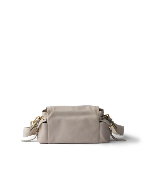 Borsa Explore Medium di Prada in Gray