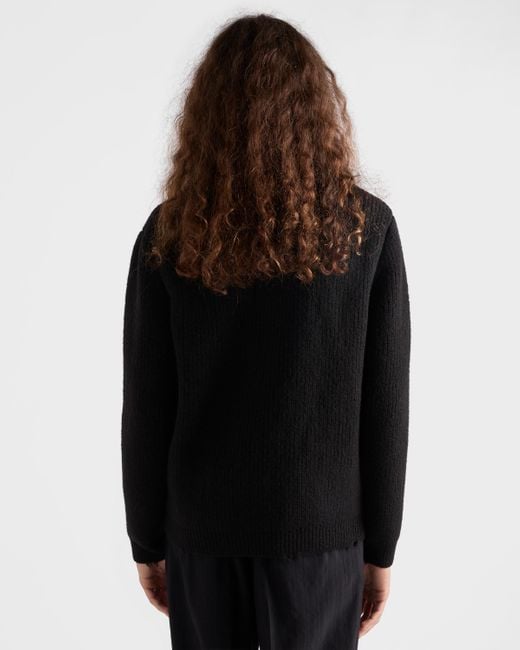 Pull À Col Rond En Laine Avec Pendentif Prada pour homme en coloris Black