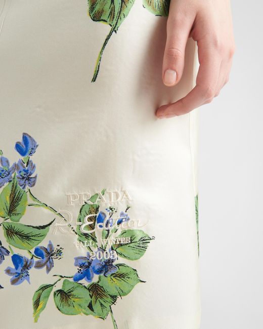 Prada White Re-Edition 2003 Bedrucktes Kleid Aus Seidentwill