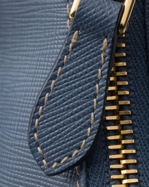 Borsa Re-Edition 2005 di Prada in Blue