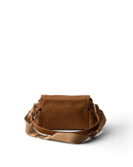 Borsa Explore Medium di Prada in Brown