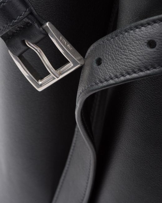 Prada Buckle Handtasche Aus Leder Mit Doppeltem Gürtel in Black für Herren