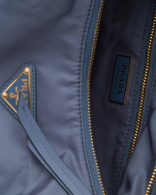 Borsa Explore Large di Prada in Blue