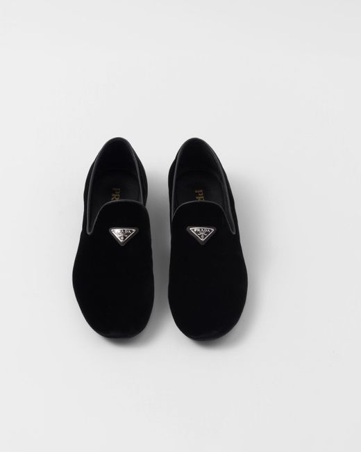 Prada Loafer aus Samt mit Triangel-Logo in Black für Herren