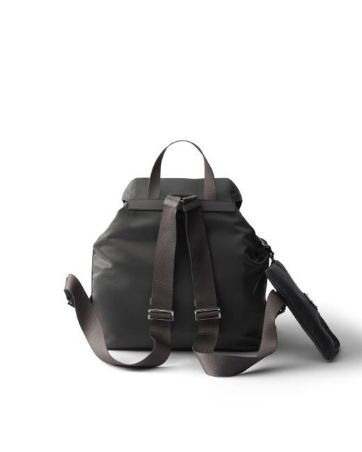 Mochila Mediana De Re-Nylon, Mujer Prada de color Black