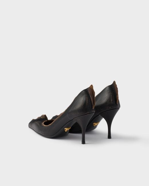 Prada Black Pumps Aus Antikem Leder
