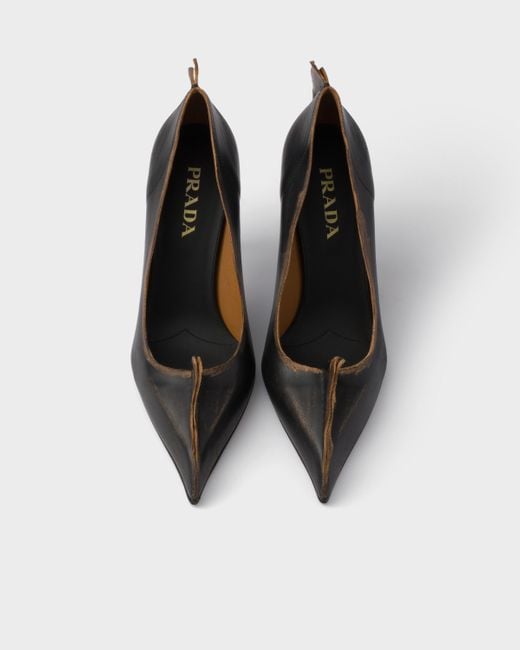 Prada Black Pumps Aus Antikem Leder