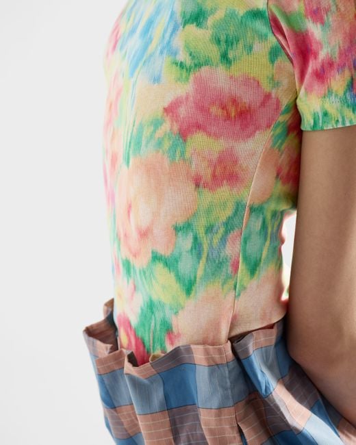 Prada White Geripptes T-Shirt Mit Blumen-Print