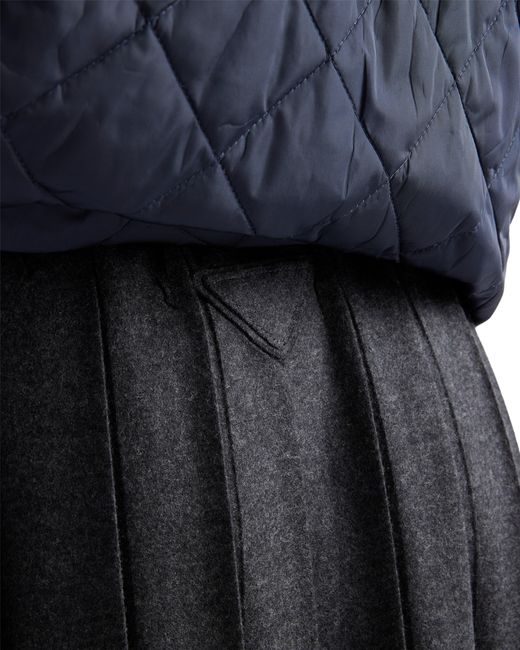 Prada Black Jupe Mi-Longue Plissée