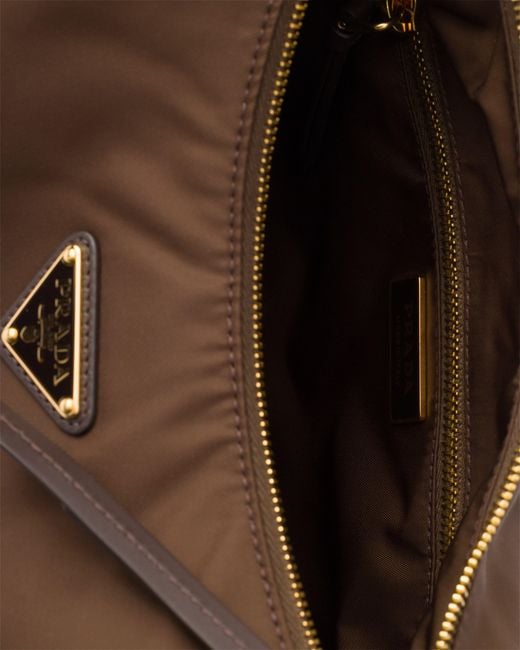 Borsa Explore Large di Prada in Brown