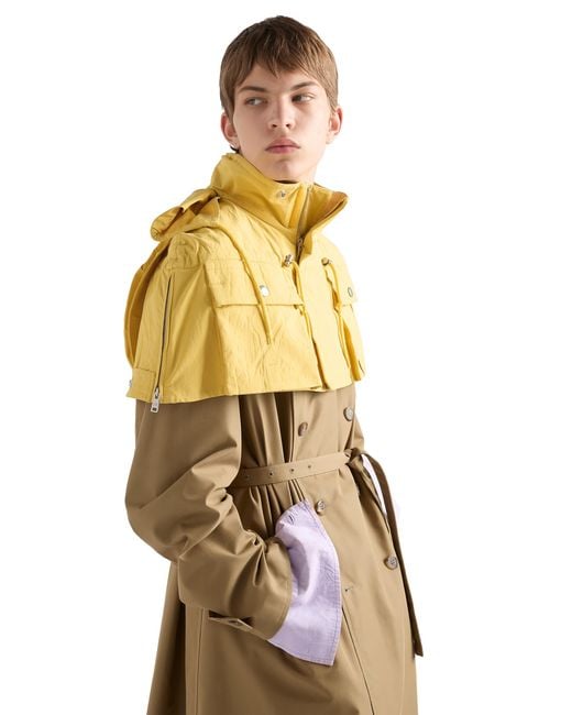Mantella di Prada in Yellow da Uomo
