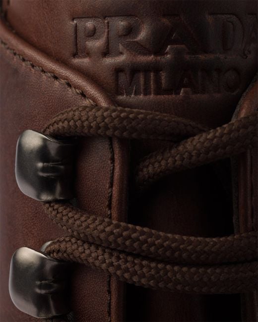 Stivaletti Stringati di Prada in Brown da Uomo