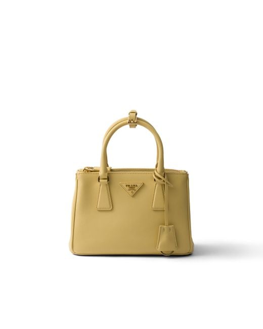 Bolso Galleria De Piel Pequeño Prada de color Metallic