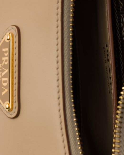 Borsa A Spalla Arqué Mini di Prada in Metallic