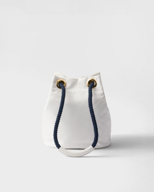 プラダ マリナー スモール バケットバッグ (Re-Nylon) ホワイト Prada Mariner Re-Nylon Small Bucket Bag in White | Lyst
