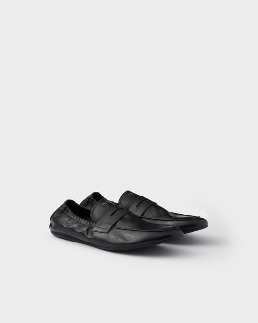 Mocassini Shuffle di Prada in White da Uomo