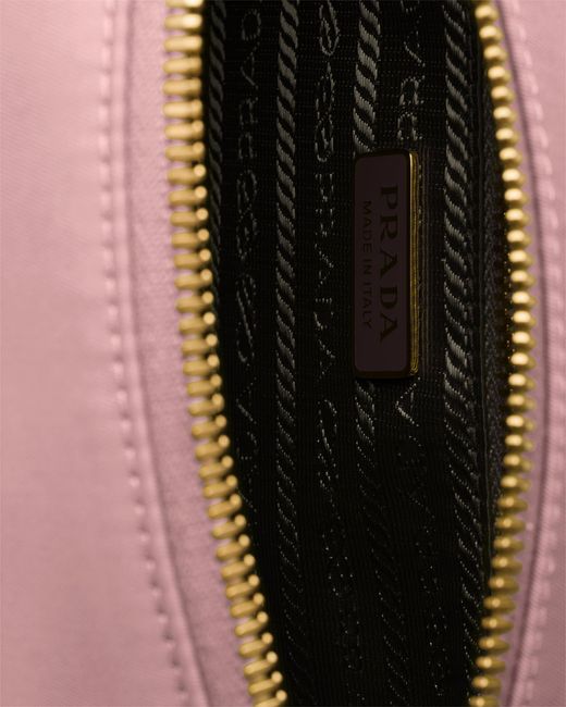 Pouch di Prada in Pink