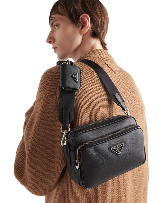 Bolso Bandolera De Piel Saffiano, Hombre Prada de hombre de color Black
