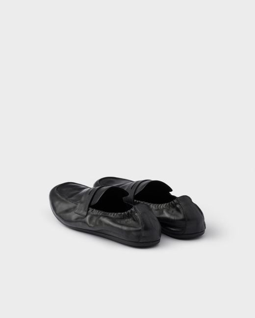 Mocassins En Cuir Effet Vieilli Shuffle Prada pour homme en coloris White