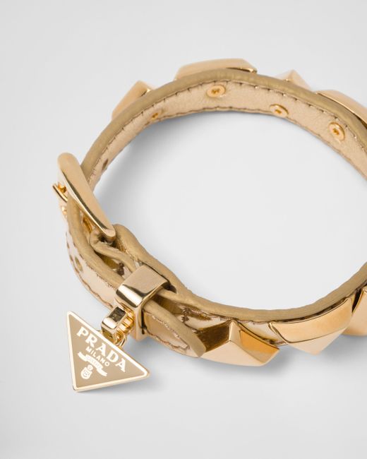 Bracelet En Cuir Brossé Clouté Prada en coloris Metallic