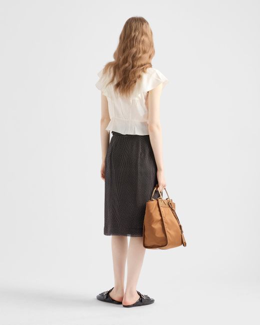 【日本入手困難】プラダ Printed chiffon wrap skirt スカート Prada Printed Chiffon Wrap Skirt in Black | Lyst