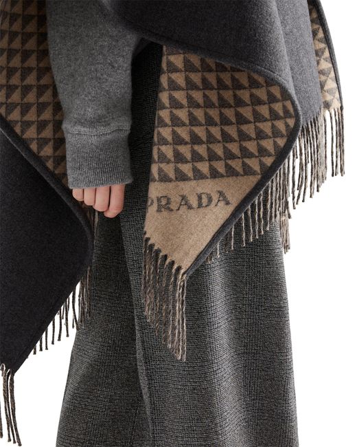 Poncho Double di Prada in Black