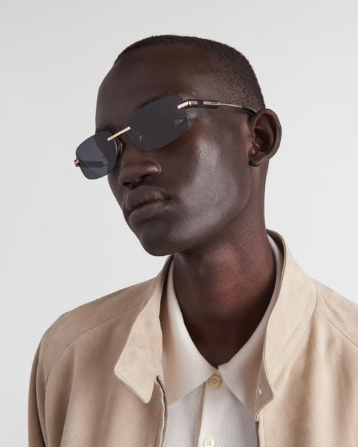 Prada Sonnenbrille Mit Ikonischer Plakette Aus Metall in Blue für Herren