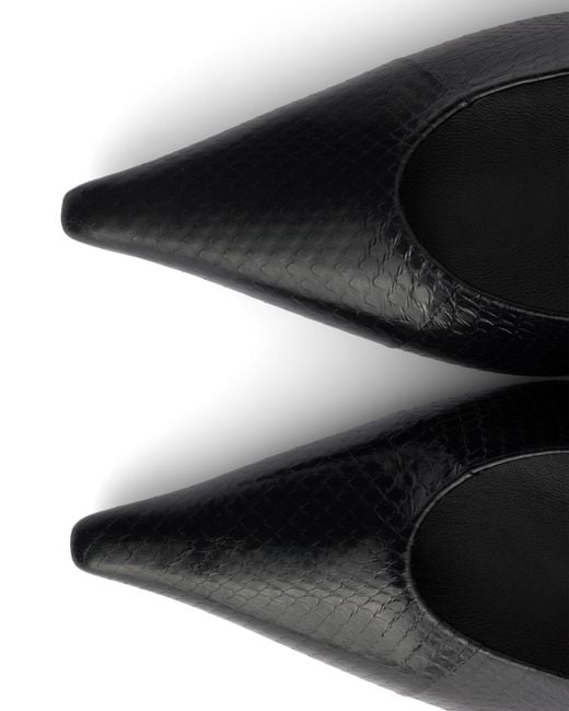 Prada Black Ayers Leather Pointy Toe Pumps