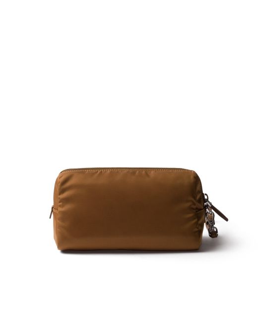 Pouch Mediano De Re-Nylon, Mujer Prada de color Brown
