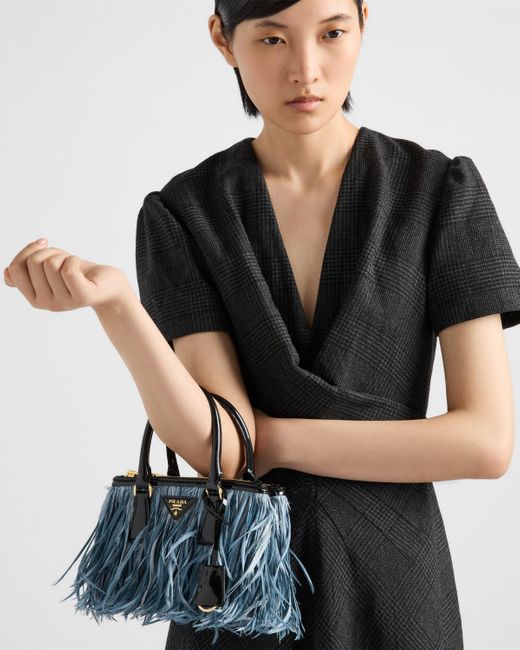 【日本入手困難】Prada Galleria mini-bag with feather trim Black Prada Galleria mini-bag with feather trim | PRADA