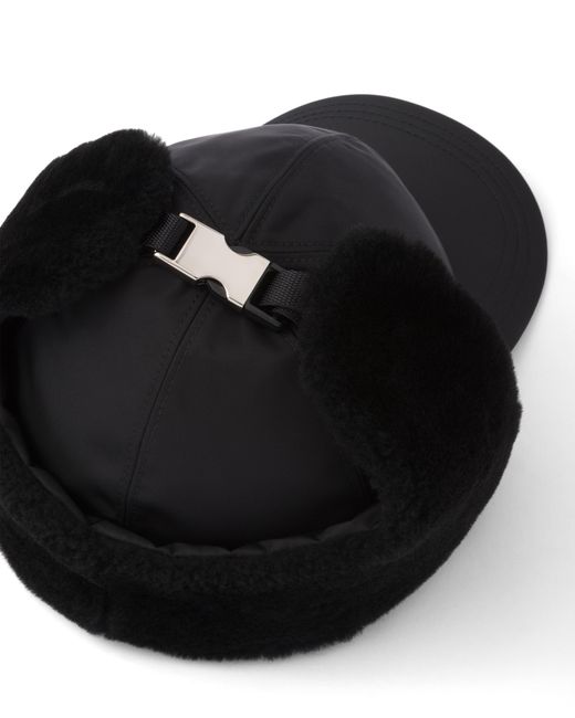 Gorro Re-Nylon Con Ribete De Pelo Prada de hombre de color Black
