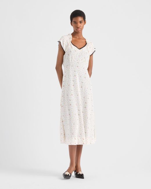 Robe En Pongé À Imprimé Fleurs Prada en coloris White