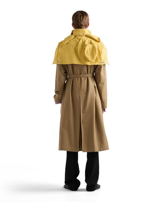 Mantella di Prada in Yellow da Uomo