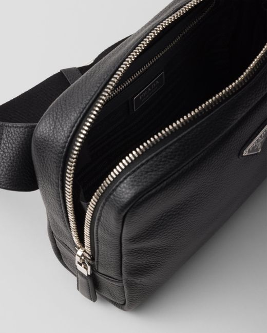 Prada Schultertasche Aus Leder Mit Anhänger in Black für Herren