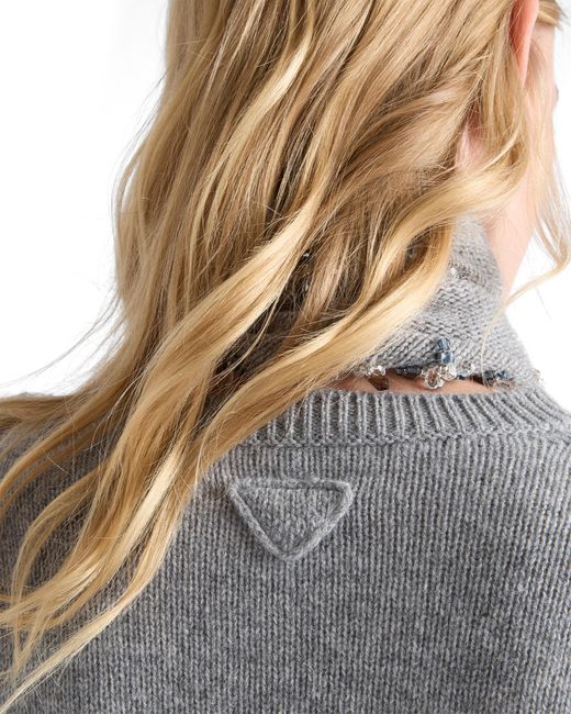 Prada Gray Cashmere Crew-Neck Sweater With Scarf