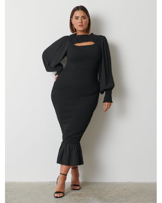 Pretty Lavish Elise Cut Out Shirred Midaxi Dress Curve in Black