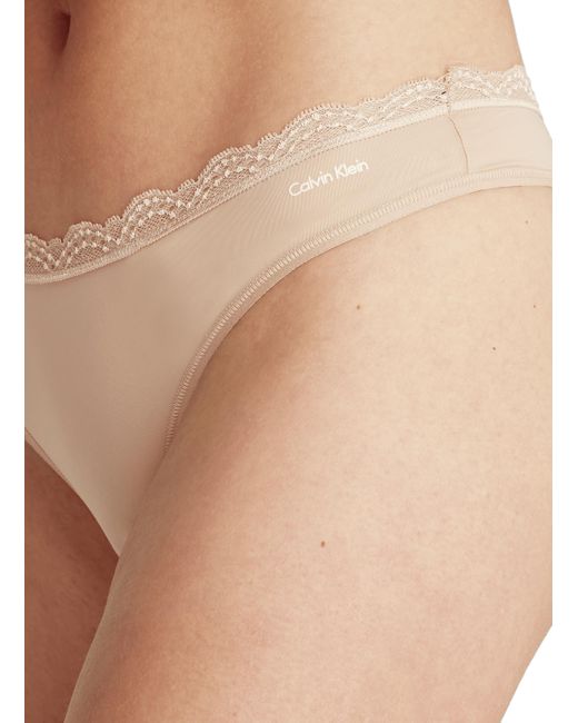 String Micro Stretch Calvin Klein en coloris Natural