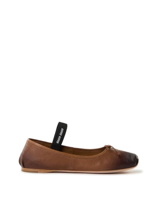Ballerines en cuir Miu Miu en coloris White